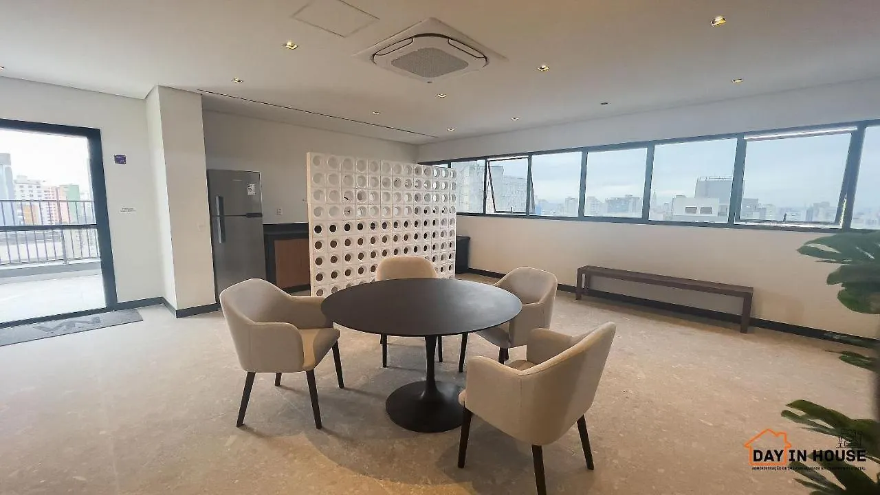 814 | Vn Ueno Na Bela Vista Proximo Ao Hospital Sirio Libanes Apartment Sao Paulo Brazil